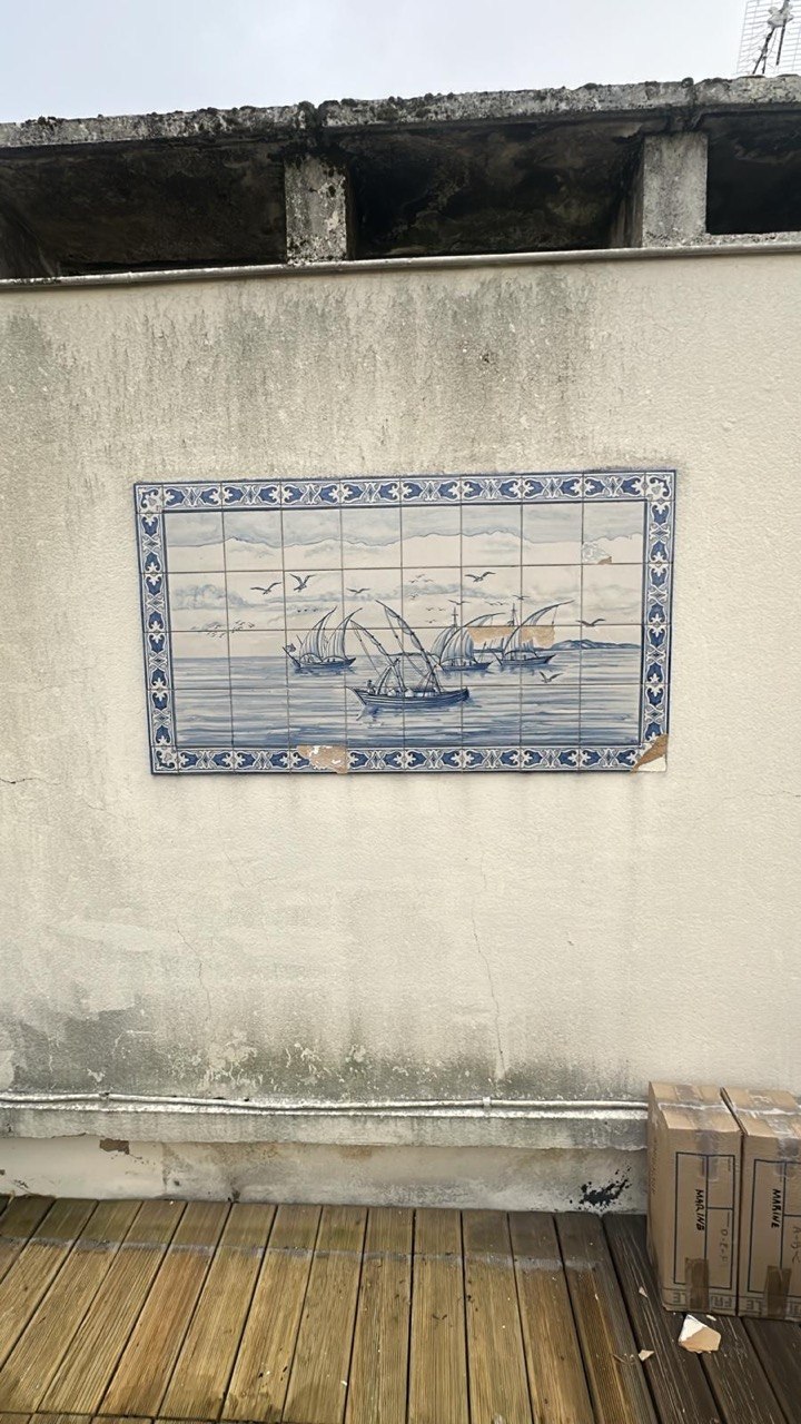Avant — panneau azulejos