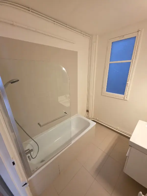 Salle de bain après intervention Net & Fix à Bobigny